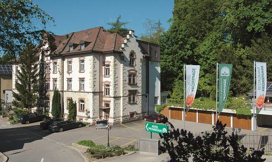 Promenade Hotel Restaurant