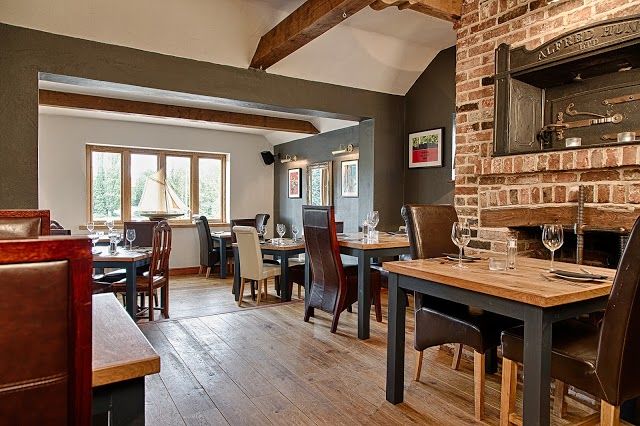 Barnacles Restaurant & Bar Bistro