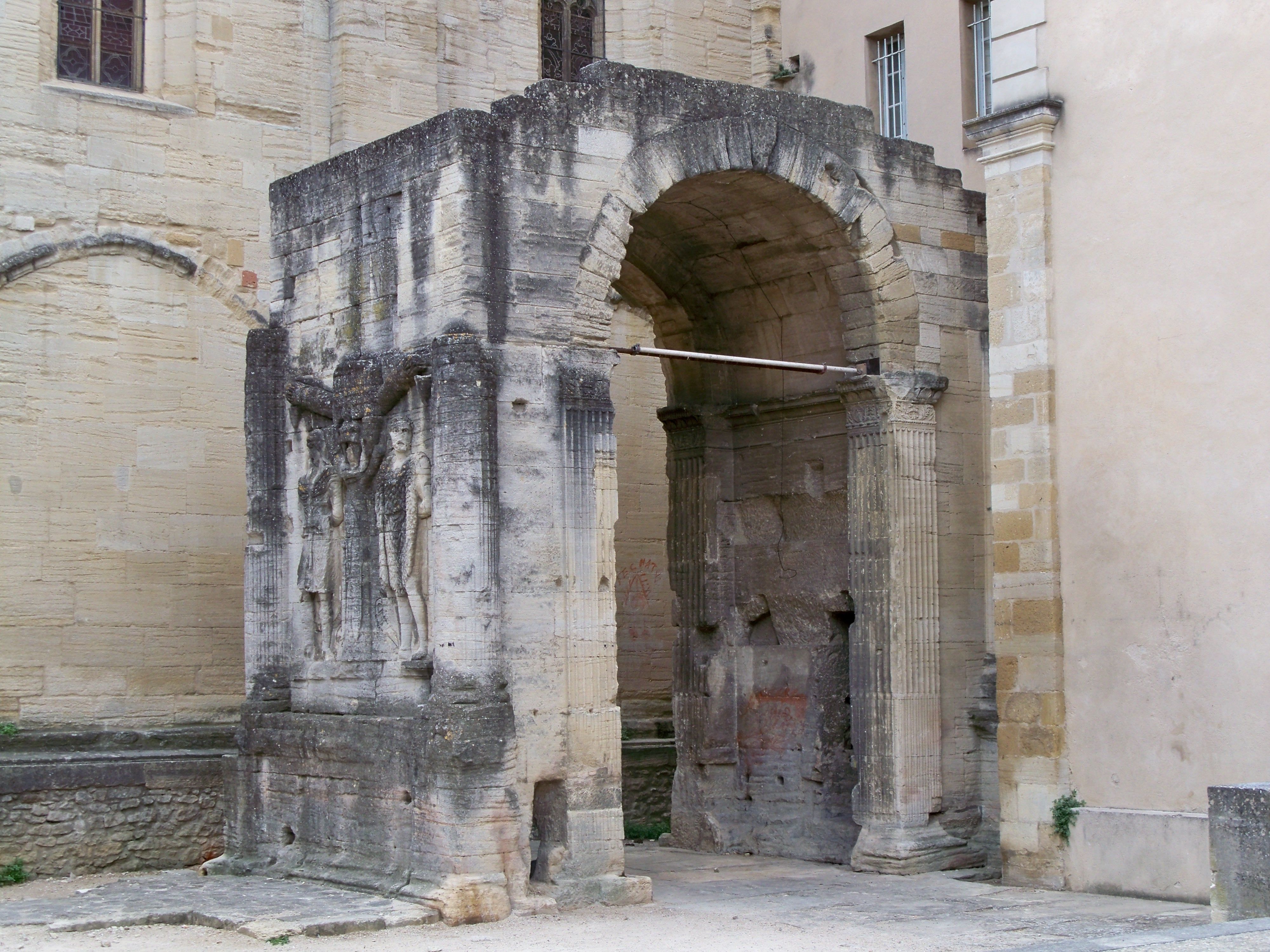 arc de Carpentras